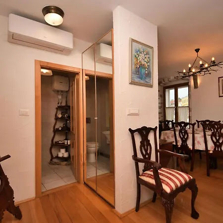 House Losinj Dom wakacyjny *