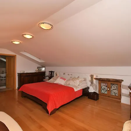 House Losinj Vikendica Mali Losinj